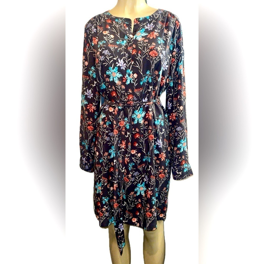 ⭐️4/$20⭐️ LOFT Black Floral Long Sleeve Dress
